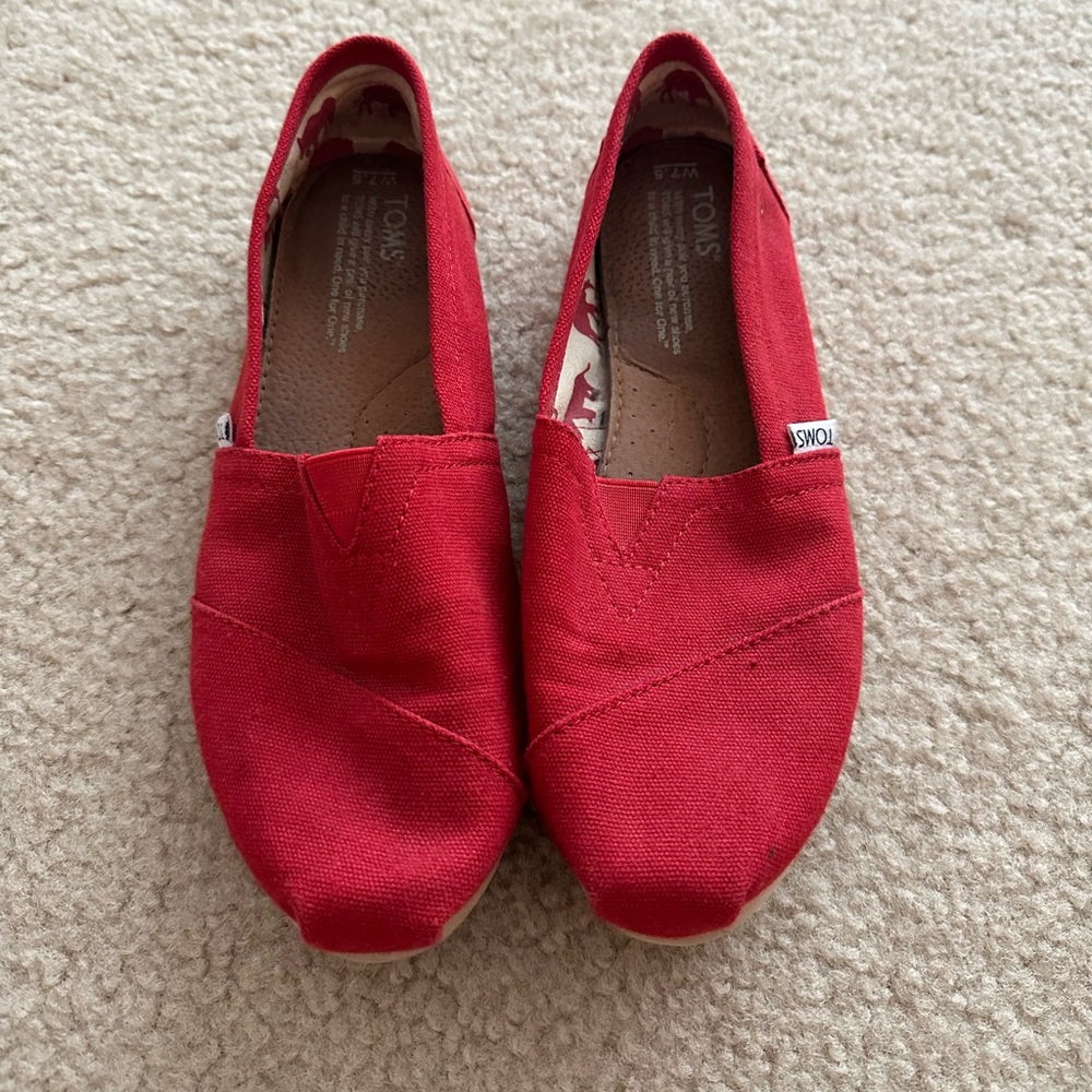 Women’s TOMS